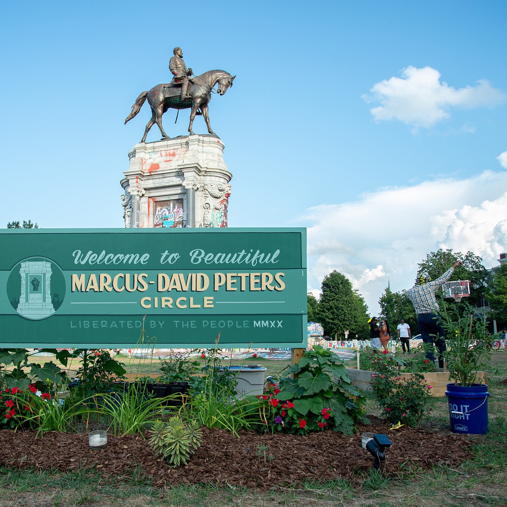 Welcome to Marcus David Peters Circle Thumbnail - Wikimedia Commons