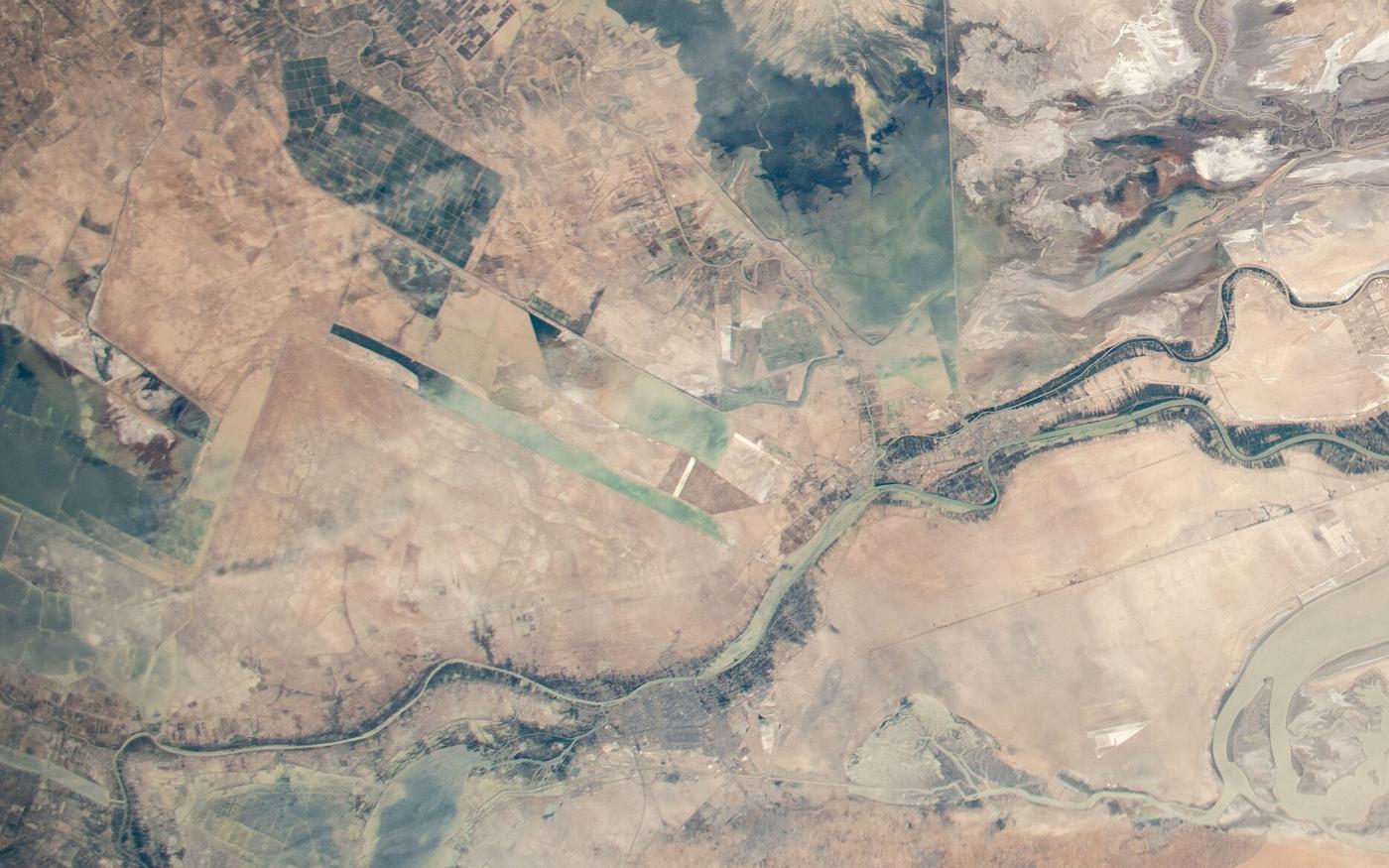 View of Iran and Iraq and Karun River_NASA Johnson Space Center